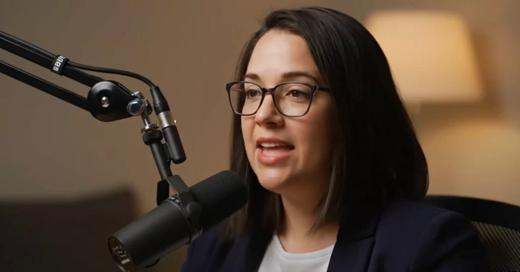 difference between a $80k and $200k analyst